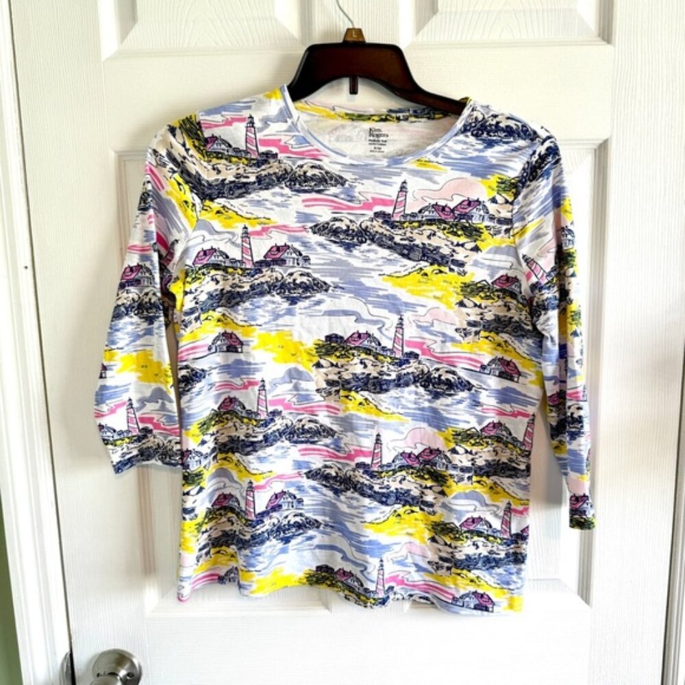 Kim Rogers Size Petite/Medium Long Sleeve Light castle Beach Print T-Shirt